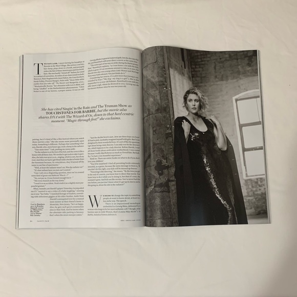 Vanity Fair Greta Gerwig “The Unstoppable” Issue December 2023/2024 Magazine - Picture 4 of 9